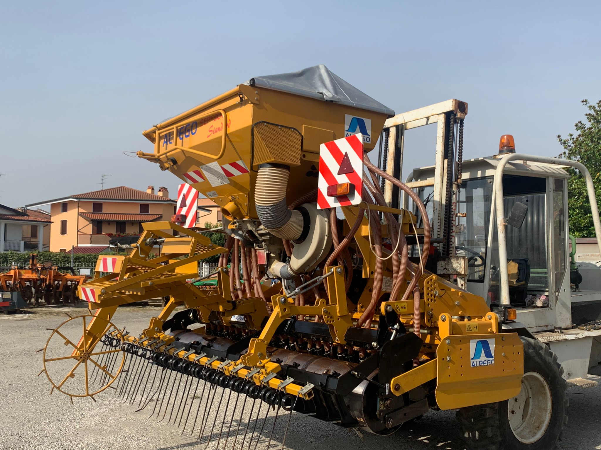 attrezzi agricoli Seminatrice Alpego